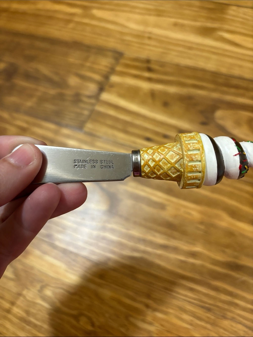 4 Boston Warehouse Stainless Chef Themed Butter Spreaders & 1 other stainless - Picture 8 of 8